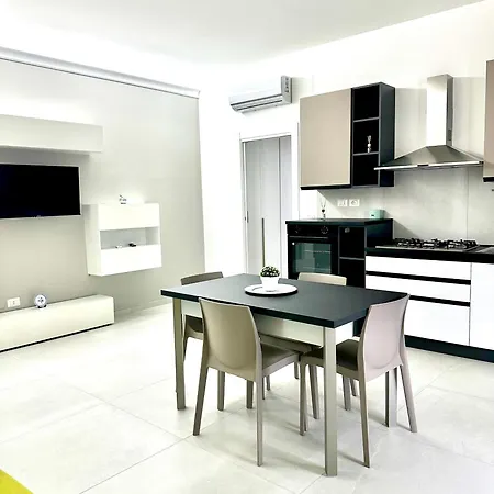 Apartman Levante 1 *
